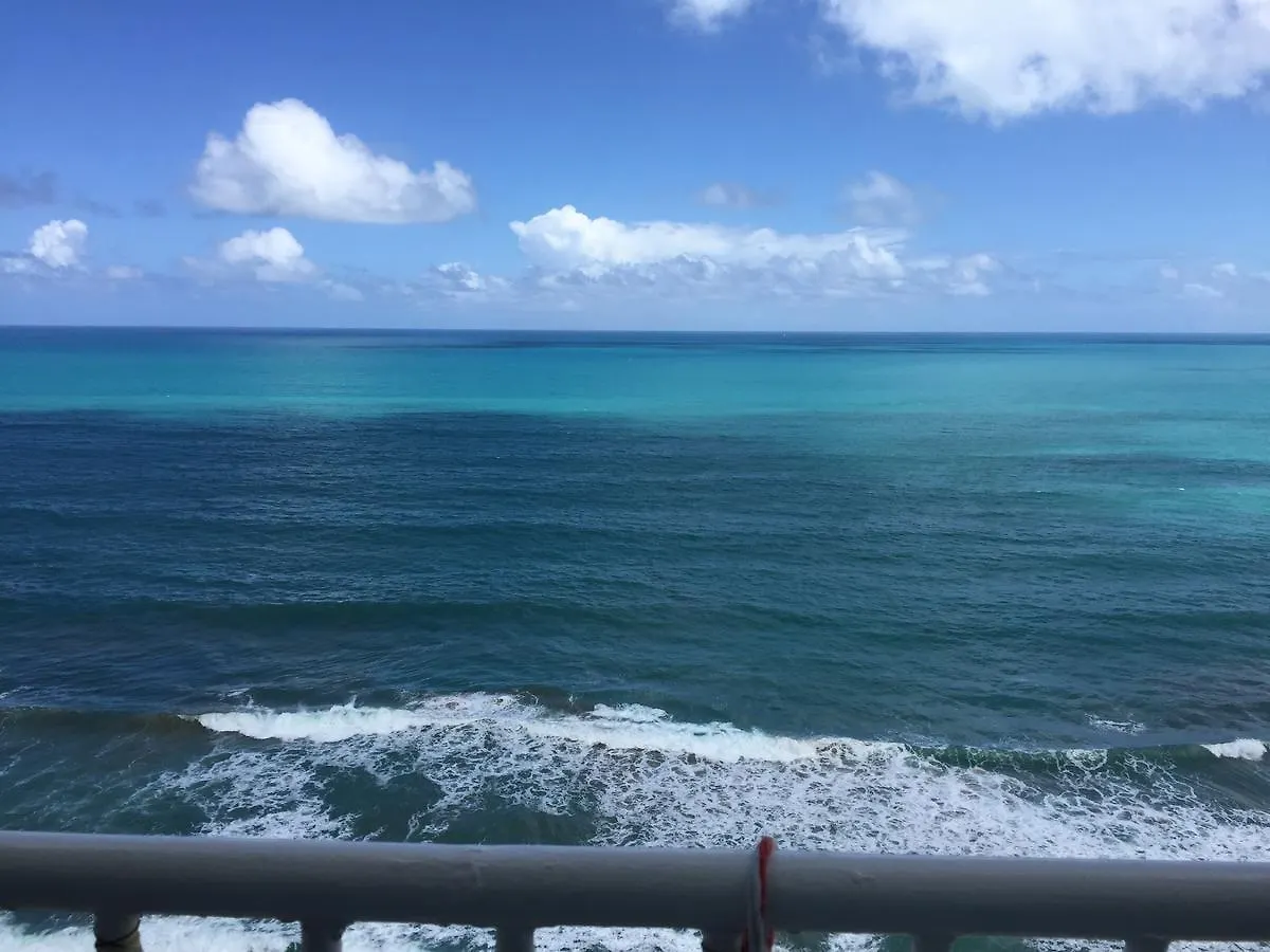 Oceanfront Luquillo Condo Пуэрто-Рико