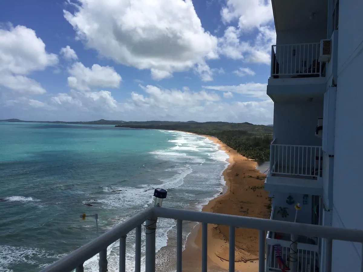 Oceanfront Luquillo Condo Апарт-отель